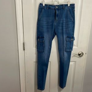 Ankle jeans with side pocket